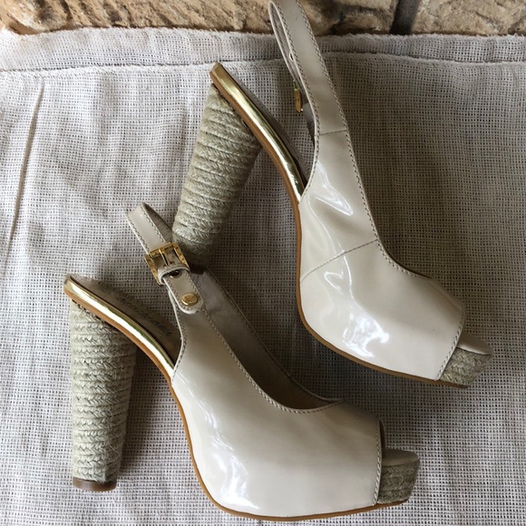 Michael Michael Kore Heels nude Size 6 1/2 M - Picture 3 of 8